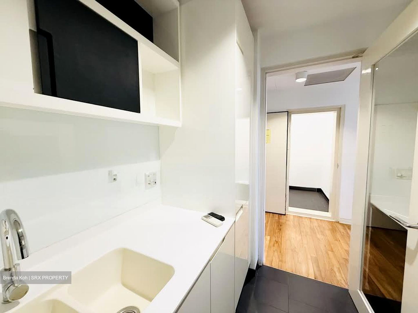 Village @ Pasir Panjang (D5), Condominium #575419281